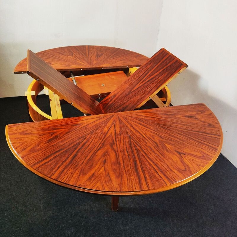 Vintage Rosewood extendable Dining table