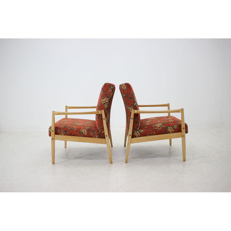 Vintage pair of lounge chairs with floral pattern, Czechoslovakia, 1970s