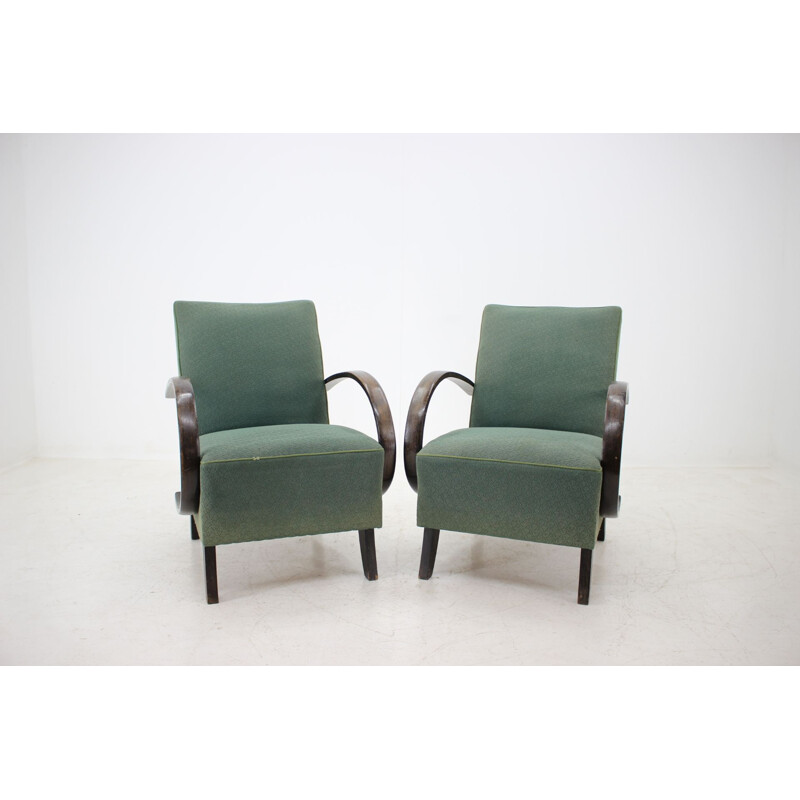 Vintage Pair of armchairs by Jindřich Halabala, 1960