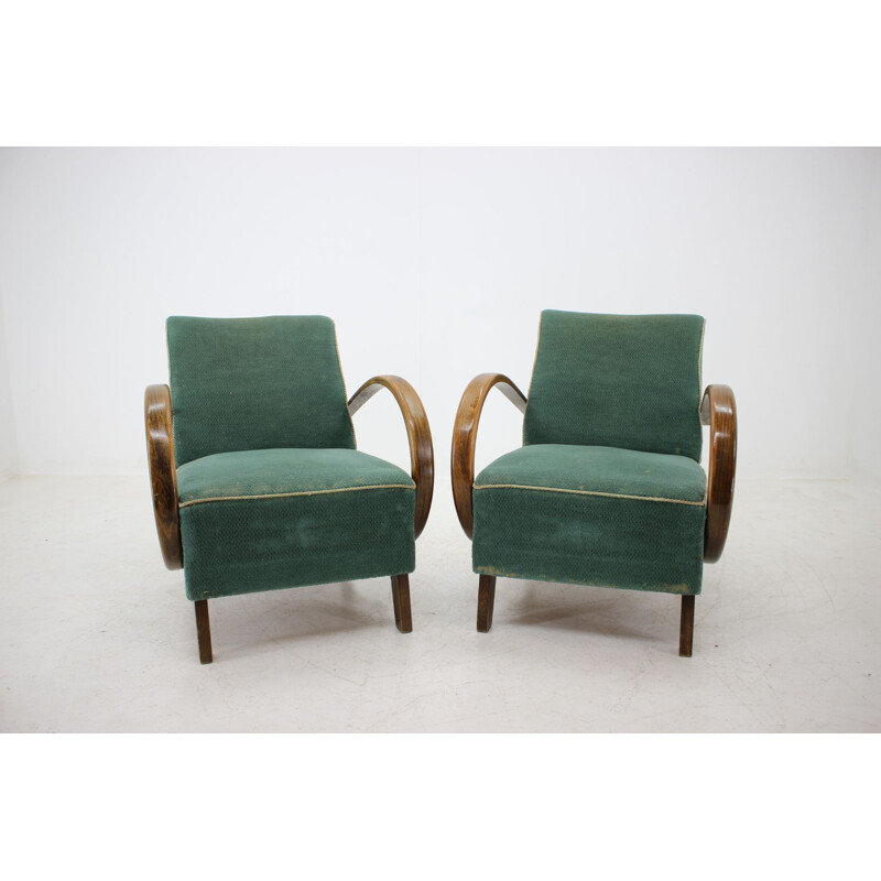 Vintage pair of armchairs by Jindřich Halabala, 1950