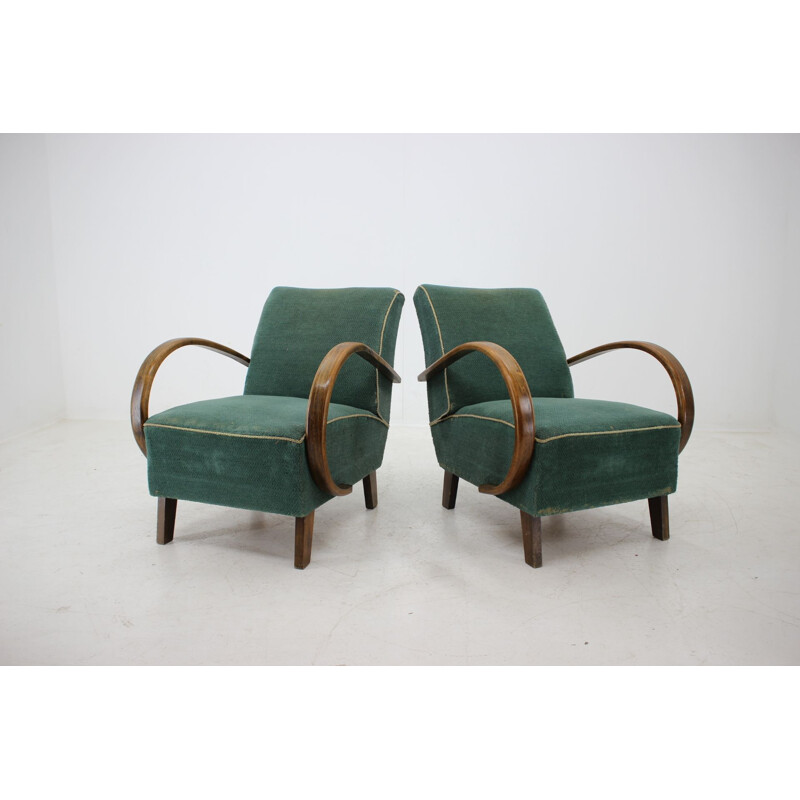 Vintage pair of armchairs by Jindřich Halabala, 1950