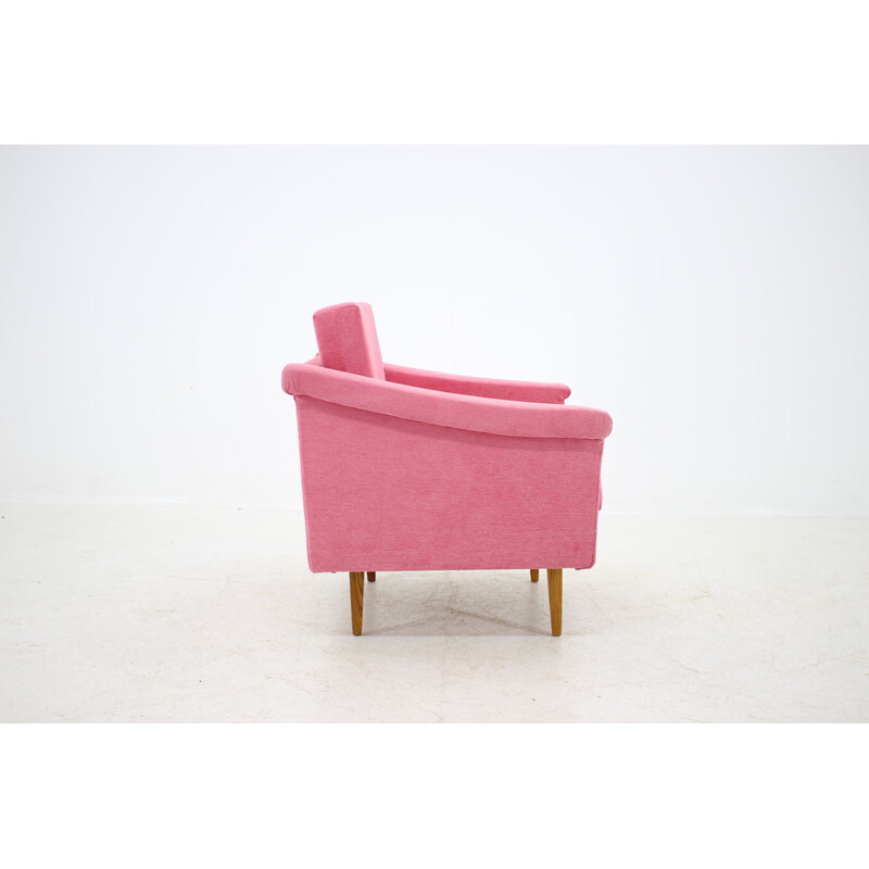 Fauteuil rose vintage, Tchécoslovaquie 1960