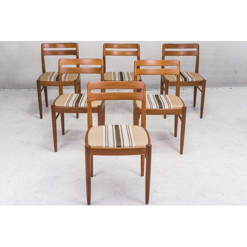 Set of 6 vintage teak chairs by H. W. Klein for Bramin