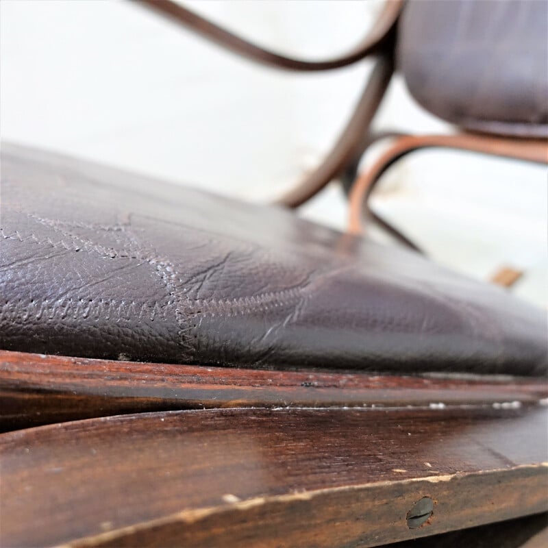 Vintage rocking chair in wood, Czechoslovakia