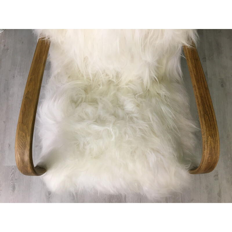 Vintage Art Deco White Sheepskin and wood Armchair by Jindrich Halabala, 1930s