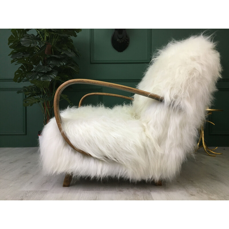 Vintage Art Deco White Sheepskin and wood Armchair by Jindrich Halabala, 1930s