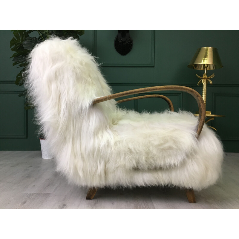 Vintage Art Deco White Sheepskin and wood Armchair by Jindrich Halabala, 1930s