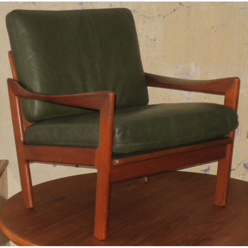 Fauteuil vintage en teck et cuir par Illum Wikkelslo pour Eilersen, 1960