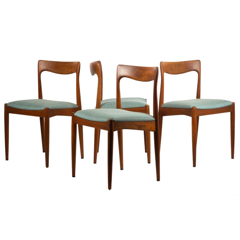 Set of 4 dining chairs by Arne Vodder for Vamø