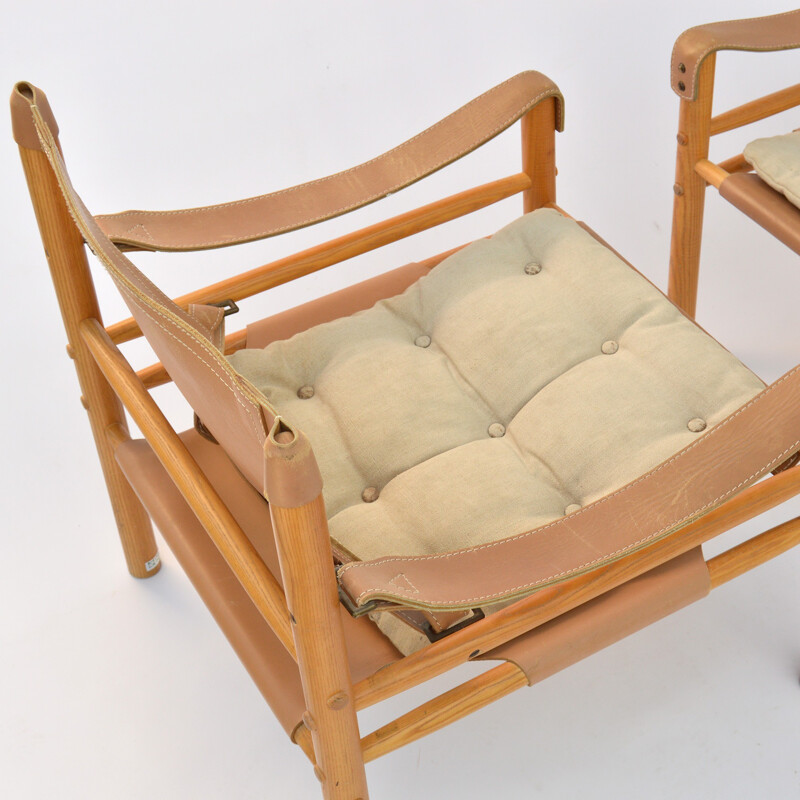 Paire de fauteuils "Sirocco" en frêne et cuir, Arne NORELL - 1960
