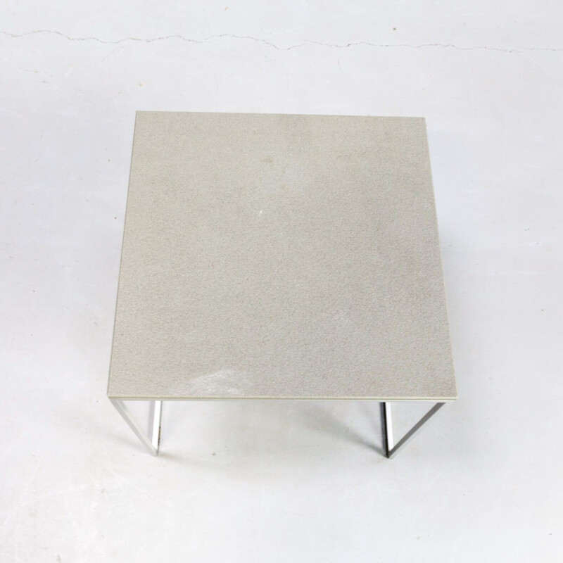 Ensemble de 2 tables d'appoint carrées à cadre en aluminium