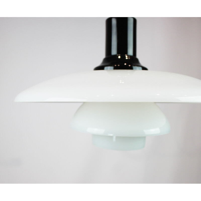 Vintage PH 32 pendant by Poul Henningsen for Louis Poulsen. 