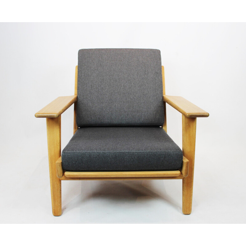 Vintage armchair, model GE290 by Hans J. Wegner for GETAMA 1960s