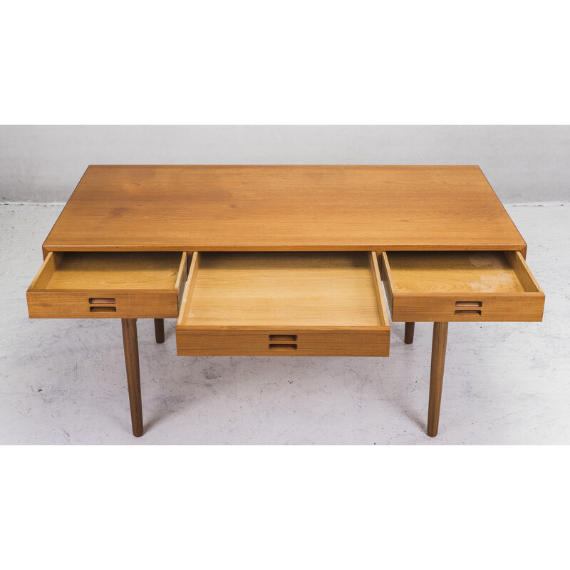 Vintage teak desk by Nanna Ditzel for Søren Willadsen Møbelfabrik, 1950