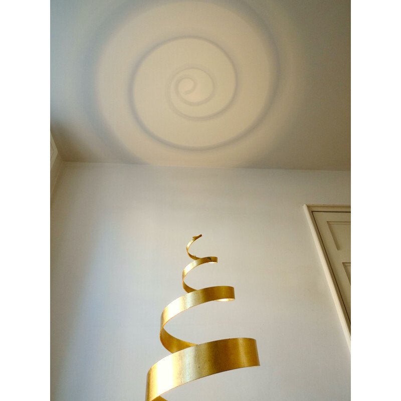 Lampadaire vintage en spirale dorée de Tom Dixon, 1989