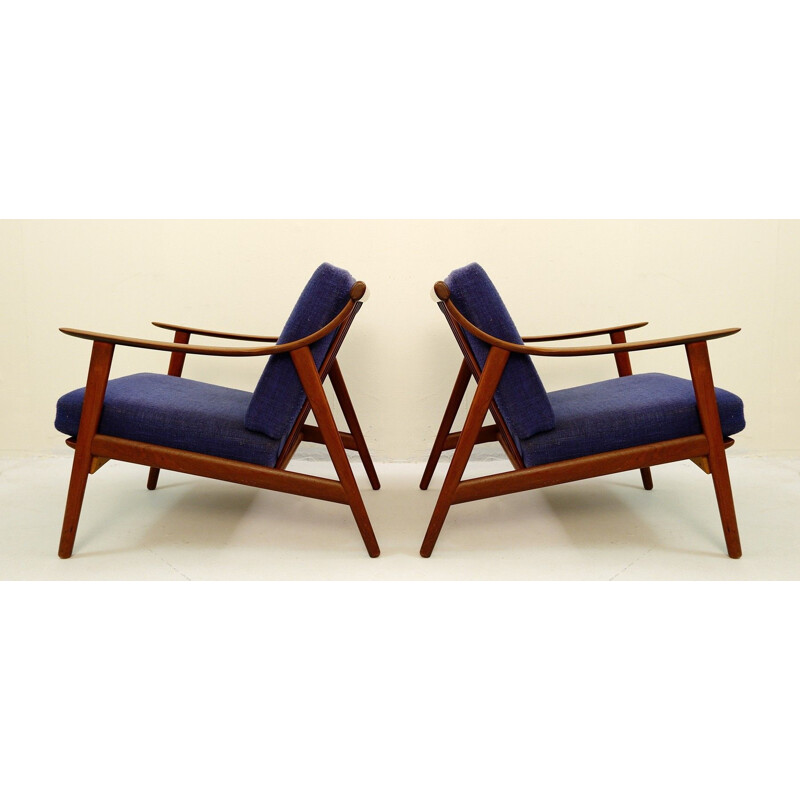 Pair Of Lounge Armchairs model MK-119 by Arne Hovmand-Olsen for Mogens Kold