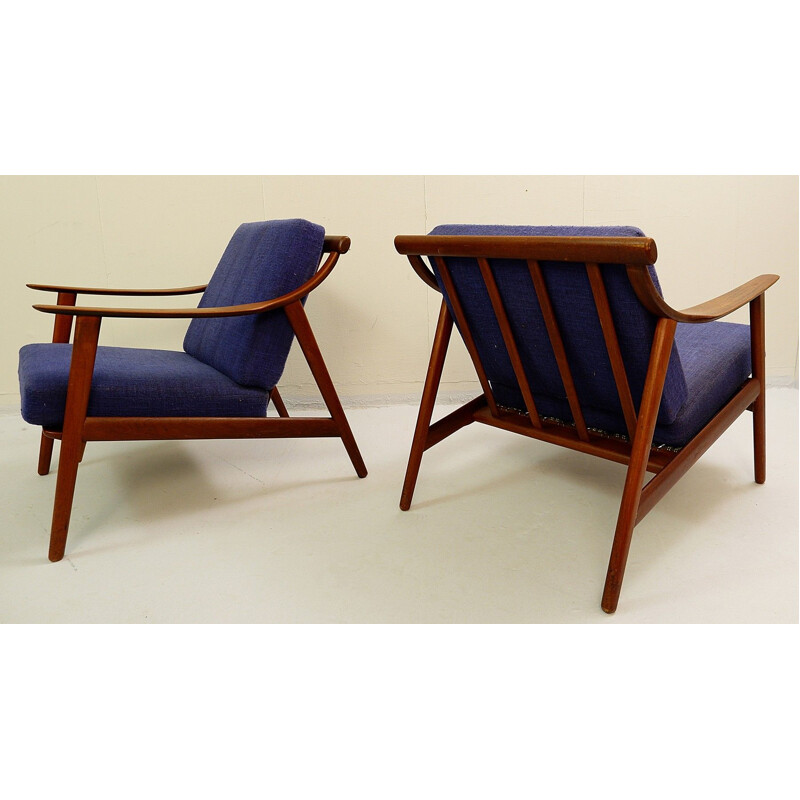 Pair Of Lounge Armchairs model MK-119 by Arne Hovmand-Olsen for Mogens Kold