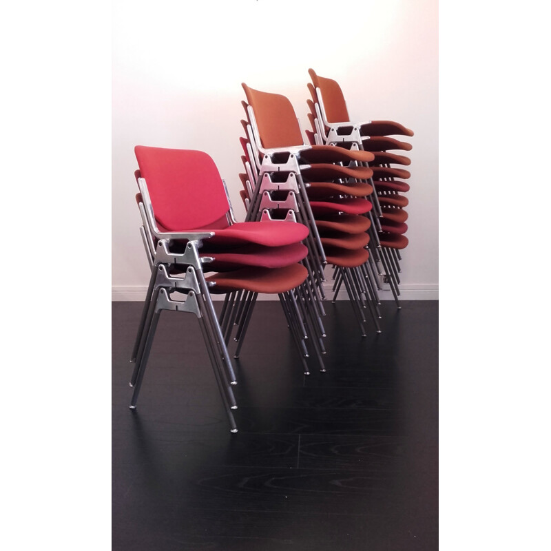 Castelli "DSC 106" set of 19 chairs, Giancarlo PIRETTI - 1970s